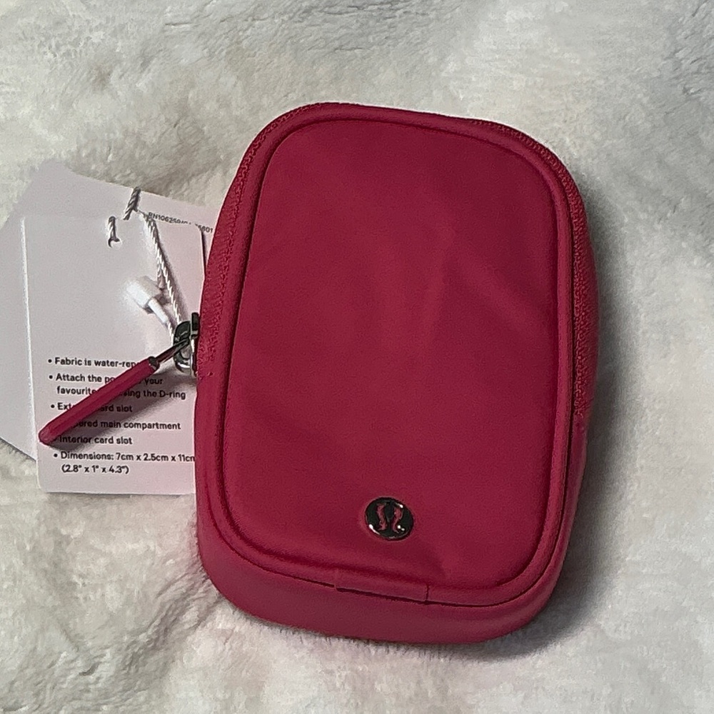 Lululemon Clippable Nano Pouch Raspberry Coulis